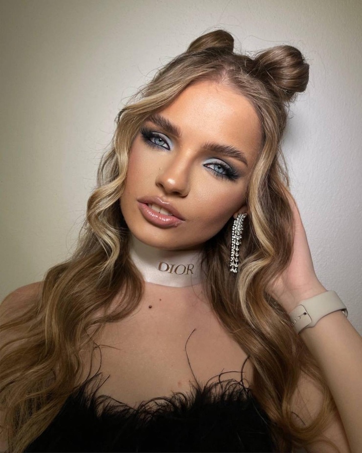 001 Olha Holoshchapova