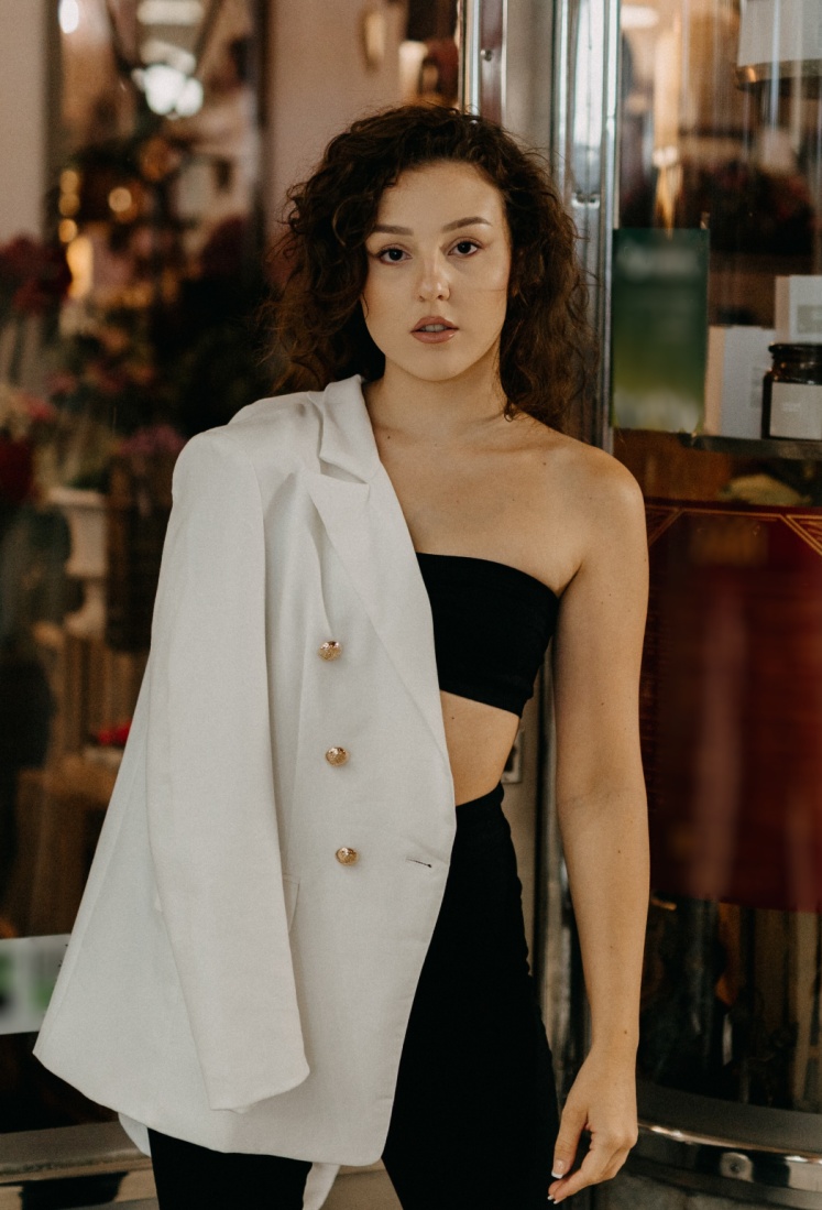 002 Eliška Štěpánková